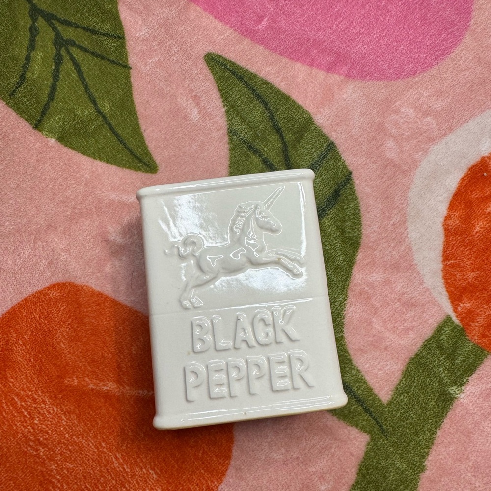 VTG The Haldon Group Unicorn Black Pepper Shaker